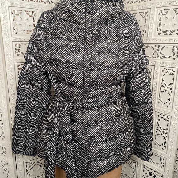 Max Mara Herringbone Puffer Jacket - Picture 8 of 13